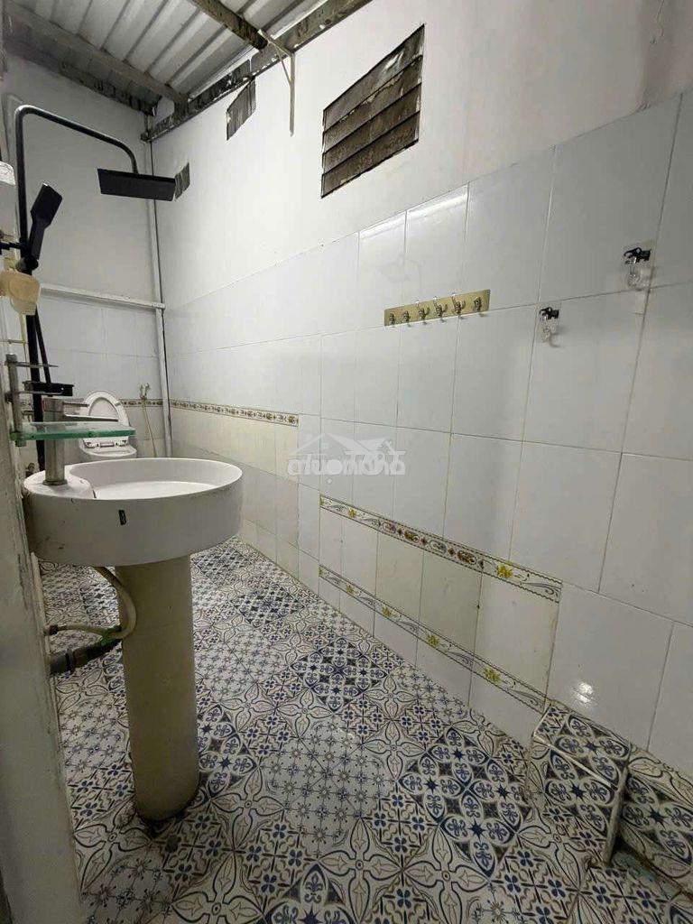 Cho thuê nhà nguyên căn trường thọ 2pn, hẻm xe hơi, 7 triệu/tháng - Ảnh 3