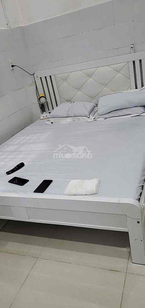 Phòng trọ có ban công, đầy đủ nội thất - bình quới p28 bt