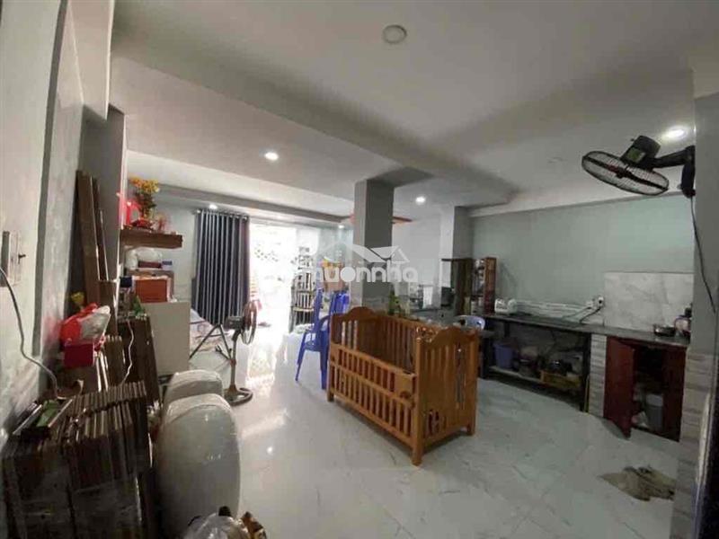 Nhà 2 phòng ngủ 4,5x10 cách mạng tháng 8
