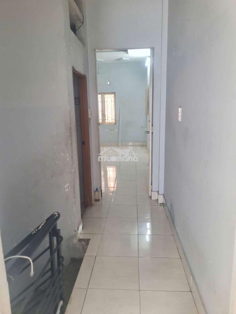 Cho thuê nhà 4x17m 1 lầu 3pn 2wc hxt lê trọng tấn  - Ảnh 3