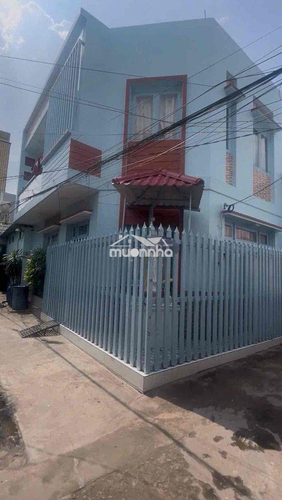 Nhà góc 2 mặt tiền 7x10m 1 lầu 3pn 2wc hẻm xe hơi - Ảnh 3