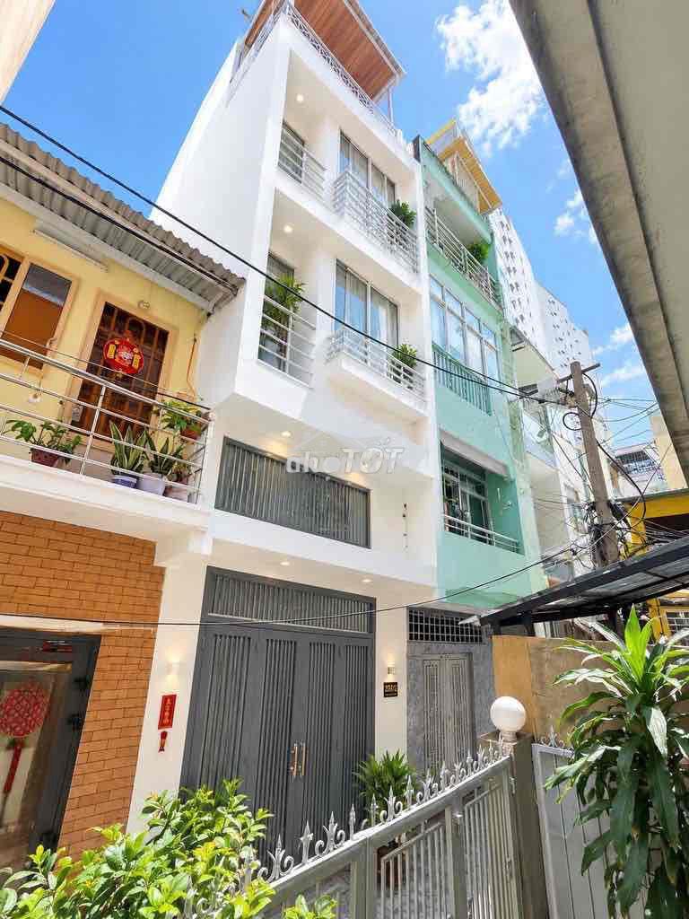 Nhà thuê cách mạng t8 q3