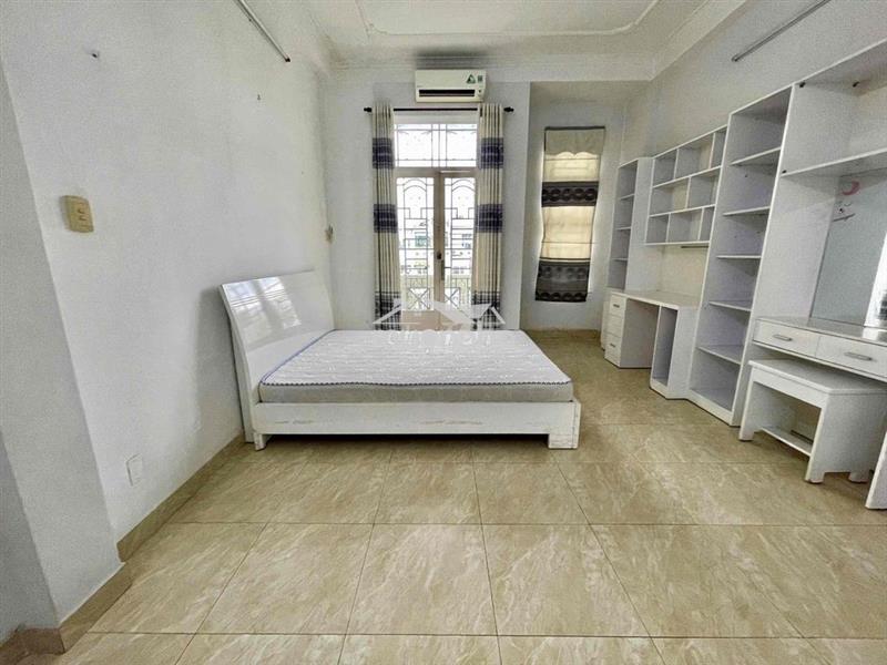 Phòng cực ban công mát mẻ - full nội thất tạ quang bửu giá 6tr full nt