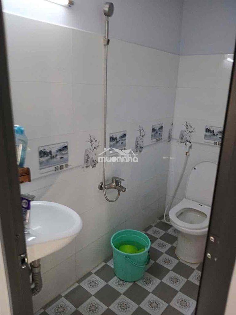 Cho thuê nhà mới tinh sạch sẽ ngay trung tâm ngã 5 hẻm xe tải góc2 mt - Ảnh 4