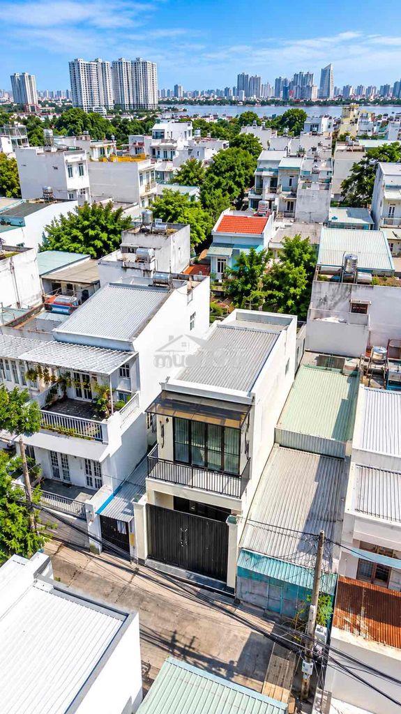 Bán nhà quận 7 gần kcx tân thuận, 2 tầng, 2pn 2wc, hẻm ba gác