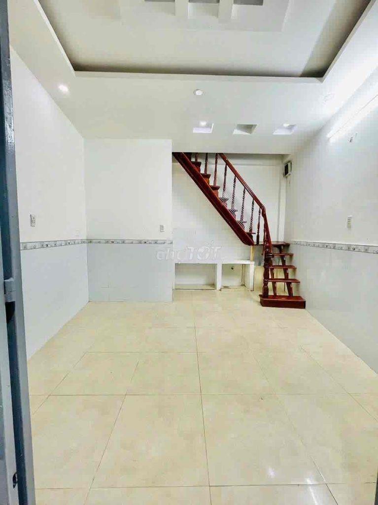 Cho thuê nhà 4 lầu 3pn 4wc hẻm xe tải nguyễn văn công gần đh gia định - Ảnh 2