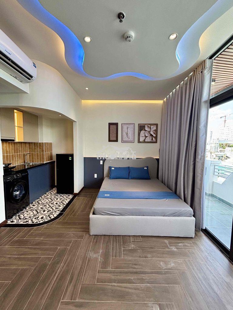 Phòng master - ban công view siêu đỉnh | bóc tem phòng mới khách ơi