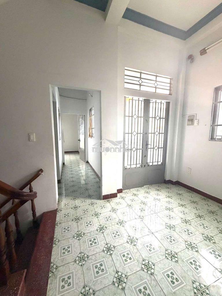 Căn góc rộng thoáng gần chợ thủ đức. 1t2l 4pn 3wc - Ảnh 2