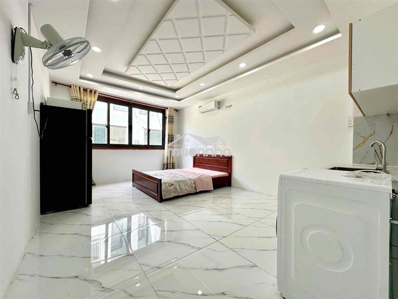 Studio cửa sổ trời mới 100% sẵn giặt sấy riêng ngay lý thường kiệt