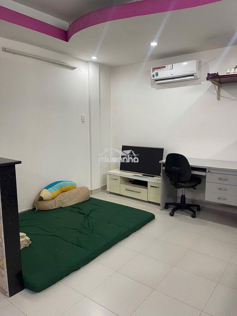Cho thuê căn hộ lô c2 chung cư phường 6, quận 4 - Ảnh 2
