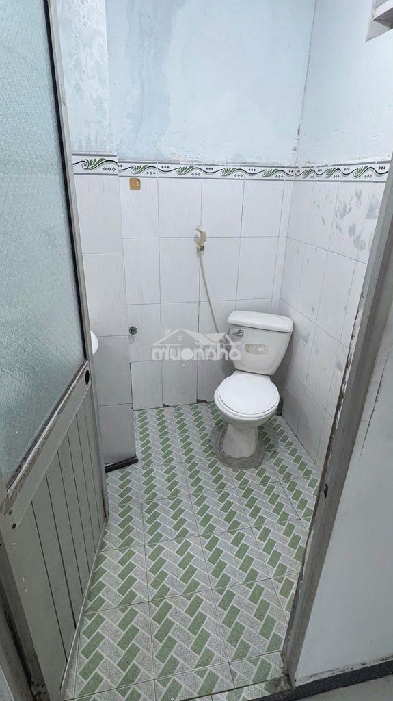 Cho thuê phòng trọ mặt tiền đường giá rẻ tại bình thạnh