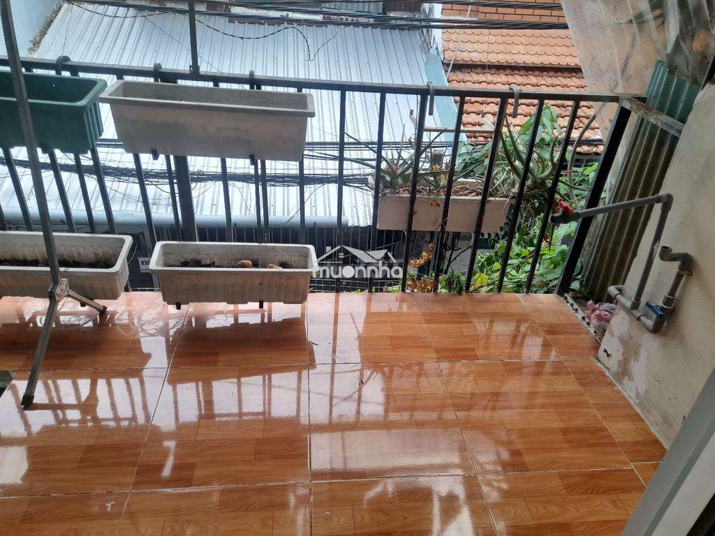 Cho thuê nhà 1 trệt 1 lầu có ban công trồng rau - Ảnh 3