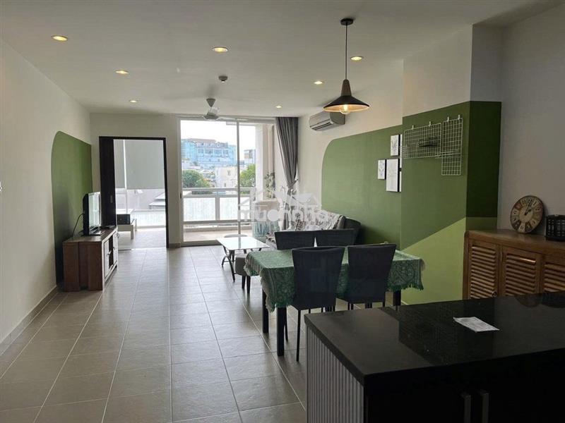 Bán cao ốc b ngô gia tự, 62m2 - 2pn  lầu trung.