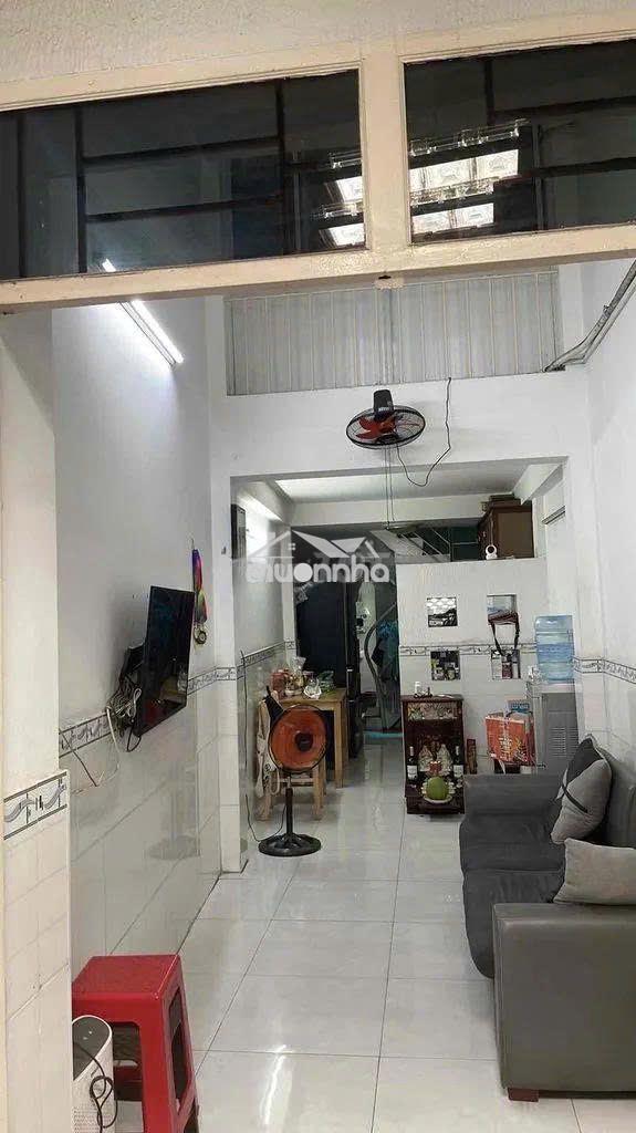 Nhà 3pn có nội thất  hẻm xe hơi cmt8 quận 10 - Ảnh 4