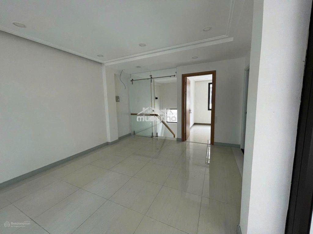 Cho thuê khu phố liên kề hado .dt: 5,5 x 13m, 1 trệt, 3 lầu nhà đẹp - Ảnh 2