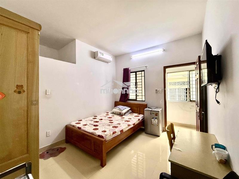 Cho thuê căn hộ cửa sổ full nt thang máy rộng 25m2 ngay cao thắng q10