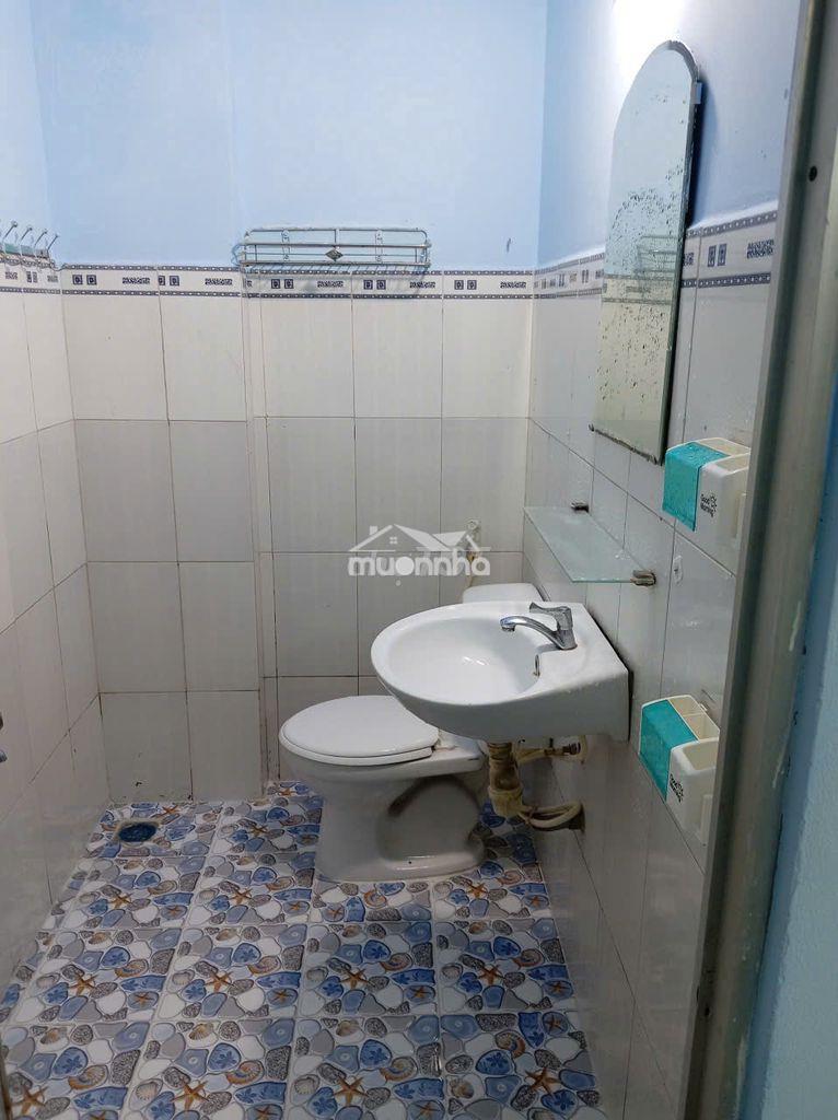 Bán nhà đường huỳnh tấn phát thị trấn nhà bè, 76,9m2, nhà cấp 4