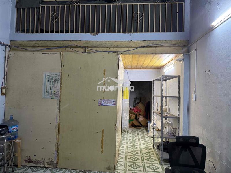Ngay kênh nước đen, tiện xây mới, chưa qua đầu tư, 4x12, hẻm rộng